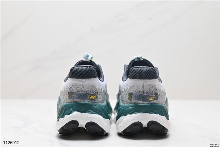 New Balance - Fresh Foam x More Trail V3