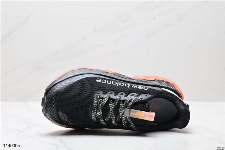 New Balance - Fresh Foam x More Trail V3