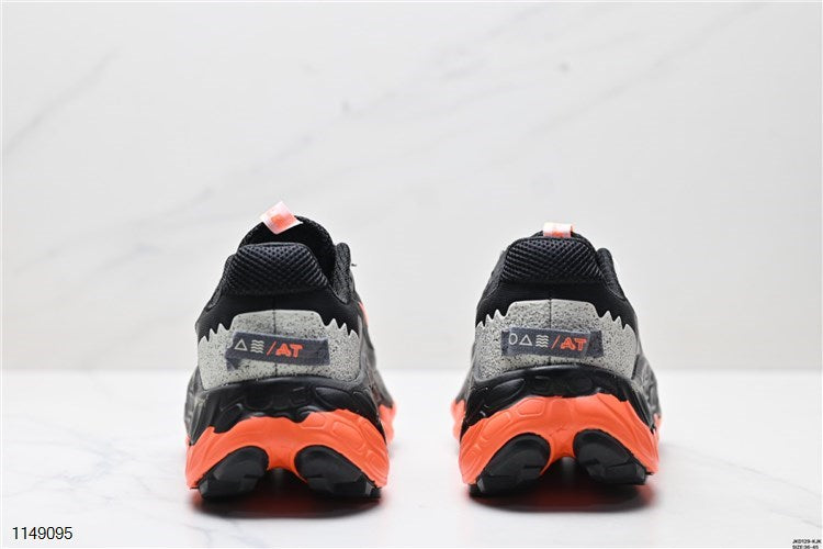 New Balance - Fresh Foam x More Trail V3