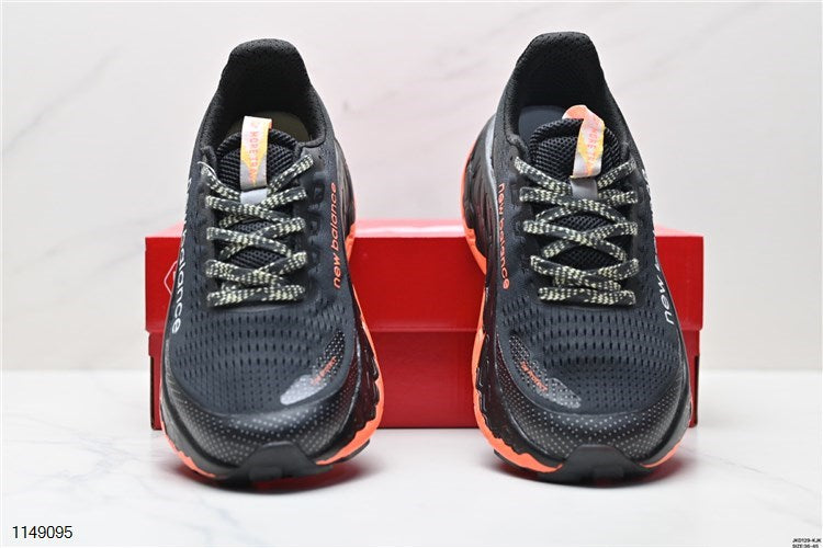 New Balance - Fresh Foam x More Trail V3