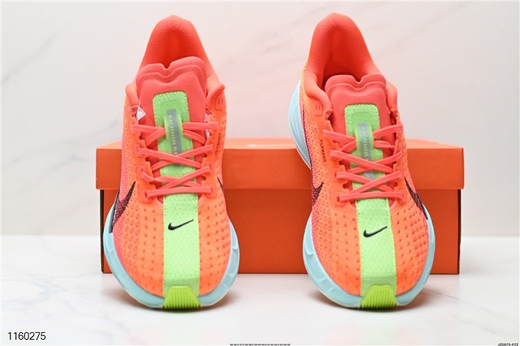 Nike Air Zoom Pegasus Plus