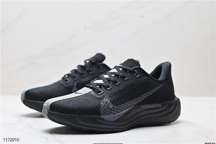 Nike Air Zoom Pegasus Plus