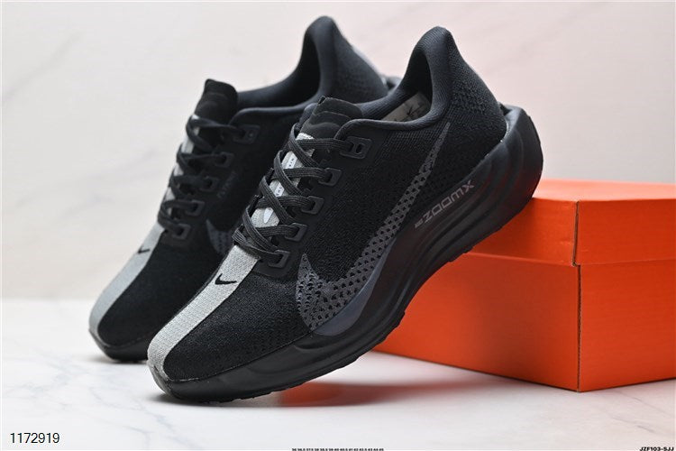 Nike Air Zoom Pegasus Plus
