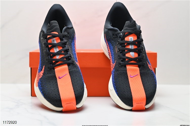 Nike Air Zoom Pegasus Plus