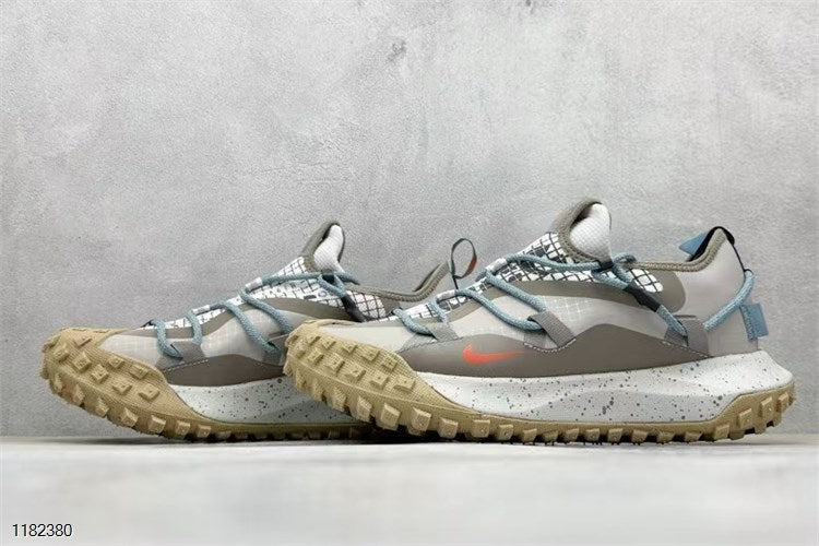 NIKE ACG Mountain Fly Low GTX SE