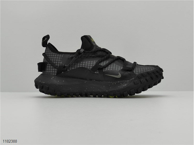 NIKE ACG Mountain Fly Low GTX SE