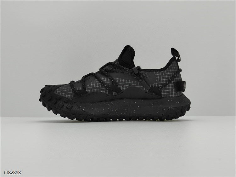 NIKE ACG Mountain Fly Low GTX SE