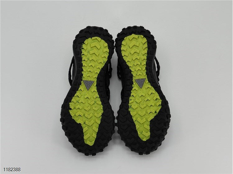 NIKE ACG Mountain Fly Low GTX SE