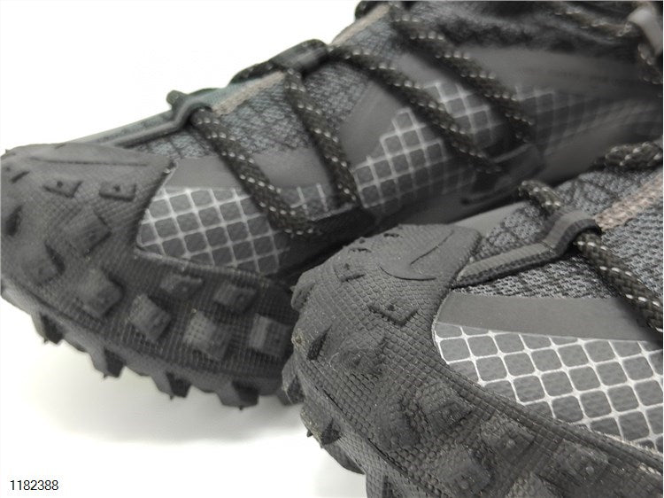 NIKE ACG Mountain Fly Low GTX SE