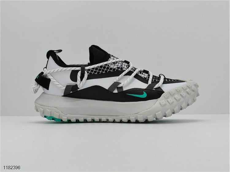 NIKE ACG Mountain Fly Low GTX SE