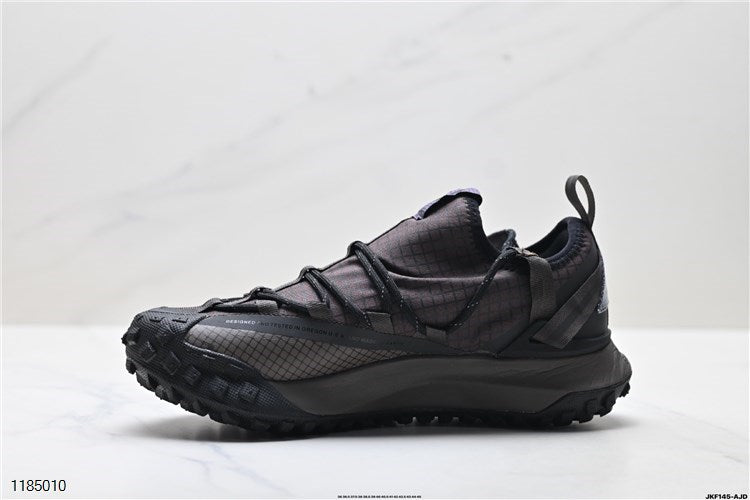 NIKE ACG Mountain Fly GTX SE