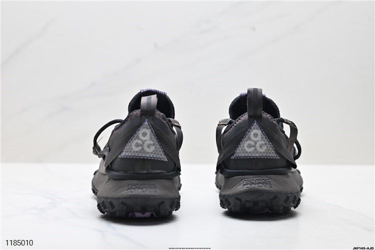 NIKE ACG Mountain Fly GTX SE