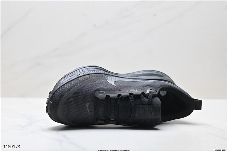 Nike VOMERO 18 GTX
