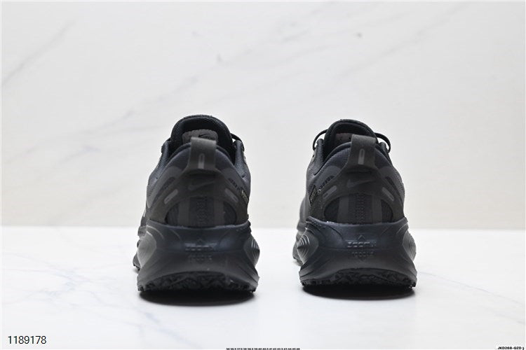 Nike VOMERO 18 GTX