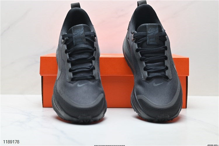 Nike VOMERO 18 GTX