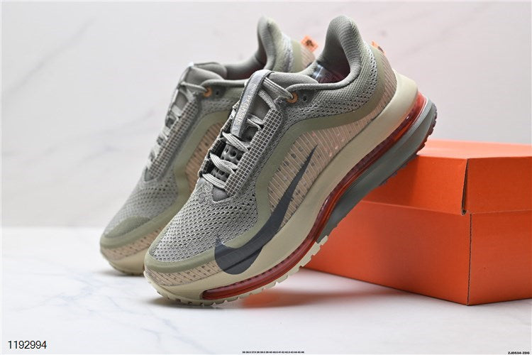 Nike Air Max Pegasus Premium