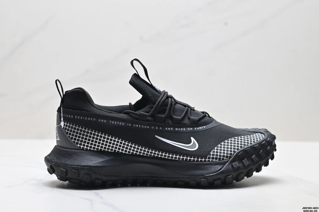 NIKE ACG Mountain Fly Low GTX SE