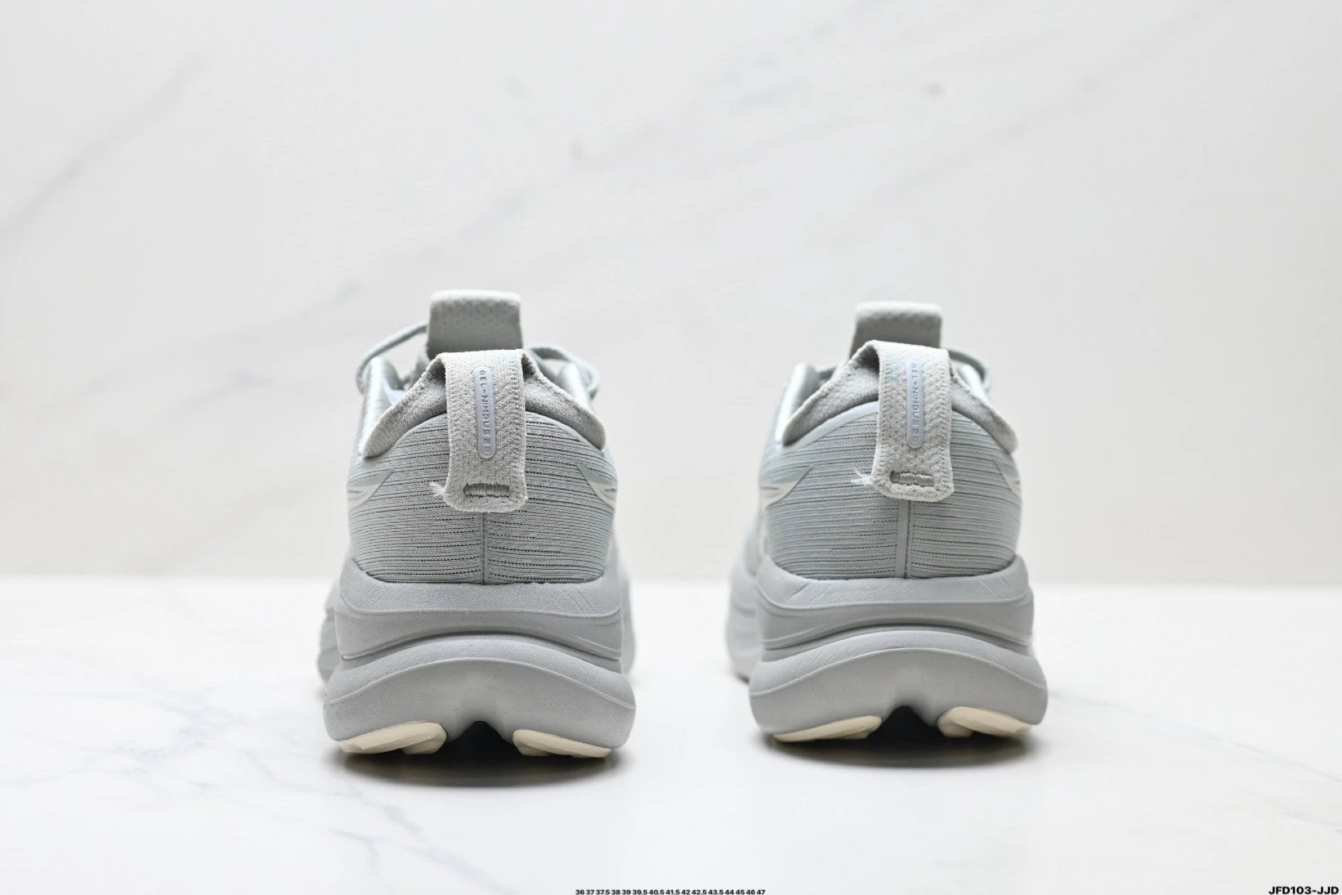 Asics Nimbus 28