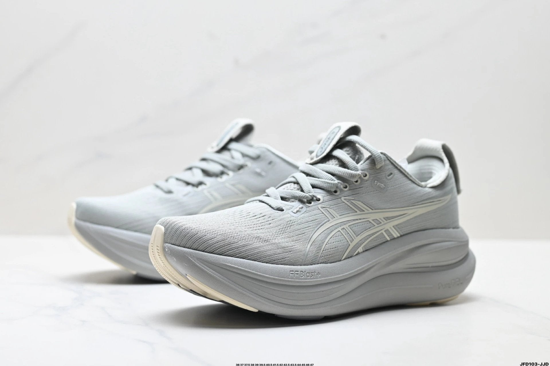 Asics Nimbus 28