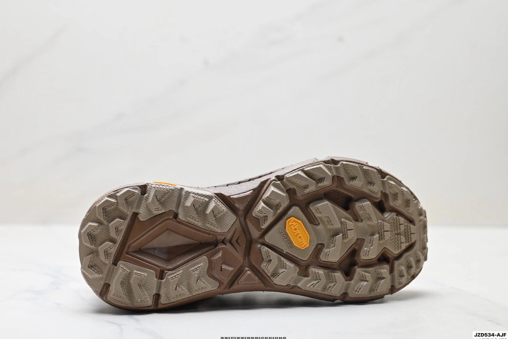 Hoka Mafate Speed 4 Lite