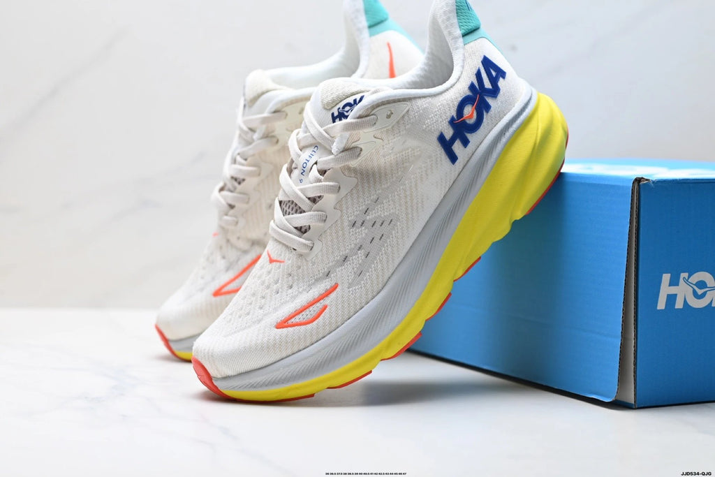 Hoka Clifton 9