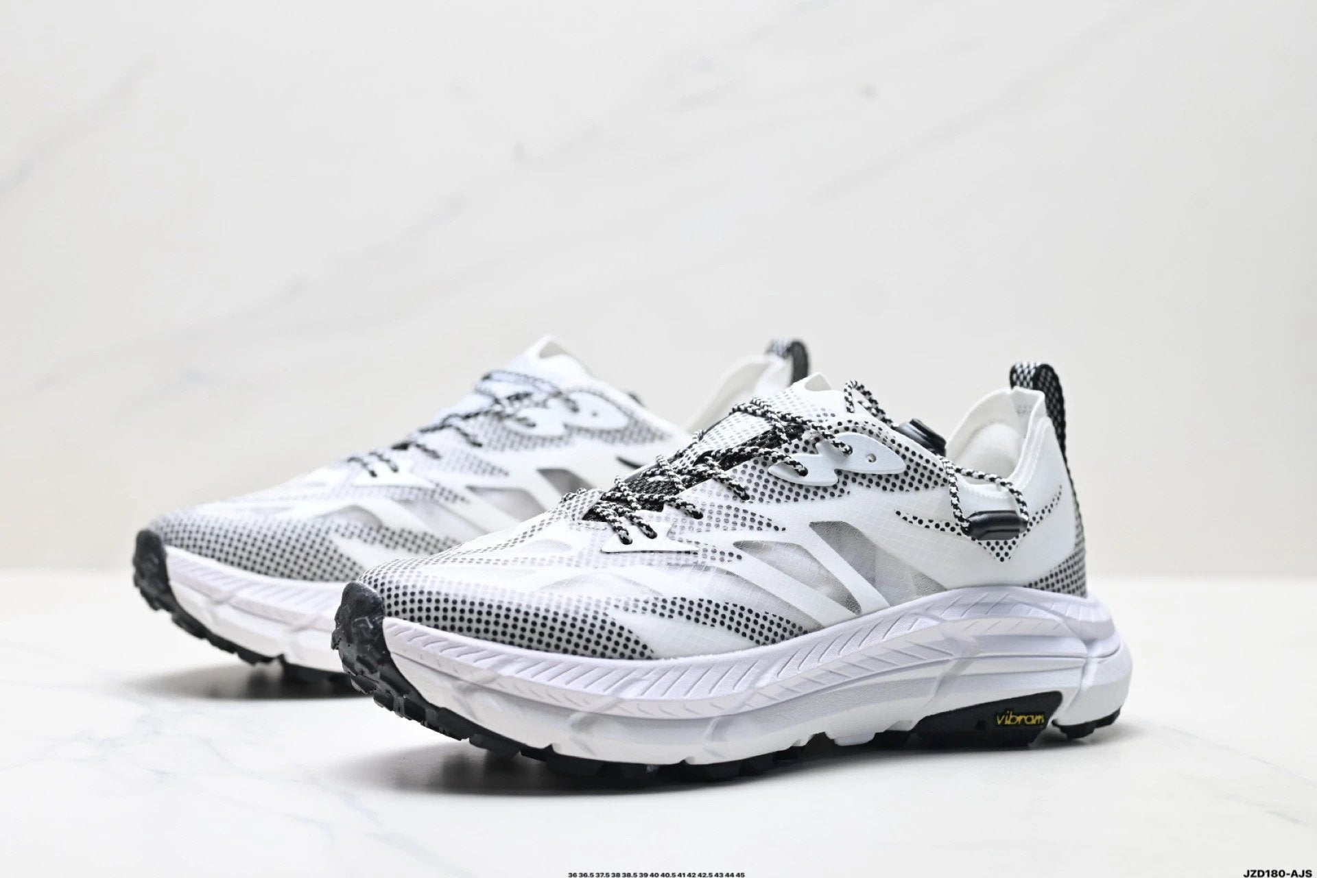 Hoka Mafate Speed 4 Lite