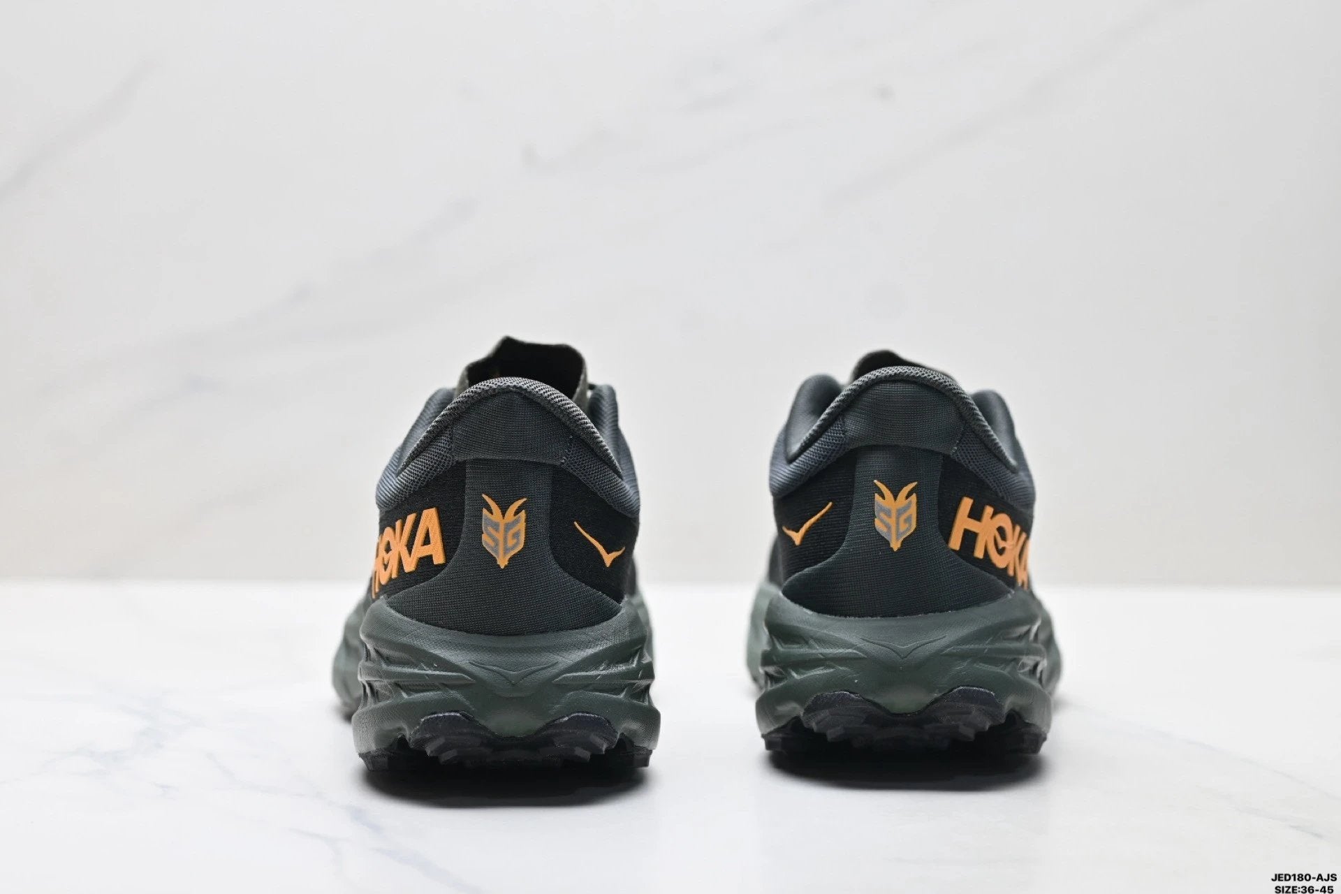 Hoka Speedgoat 5