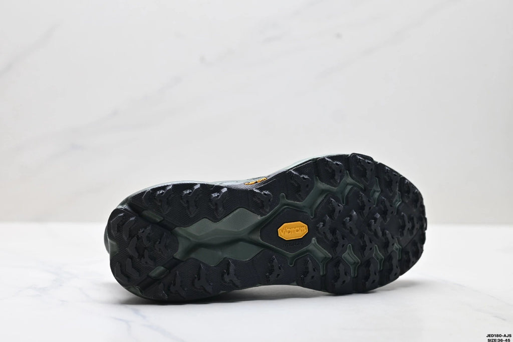Hoka Speedgoat 5