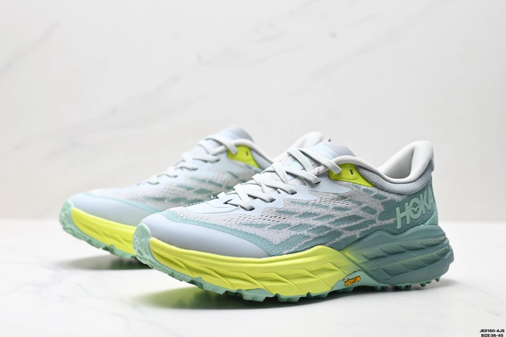 Hoka Speedgoat 5