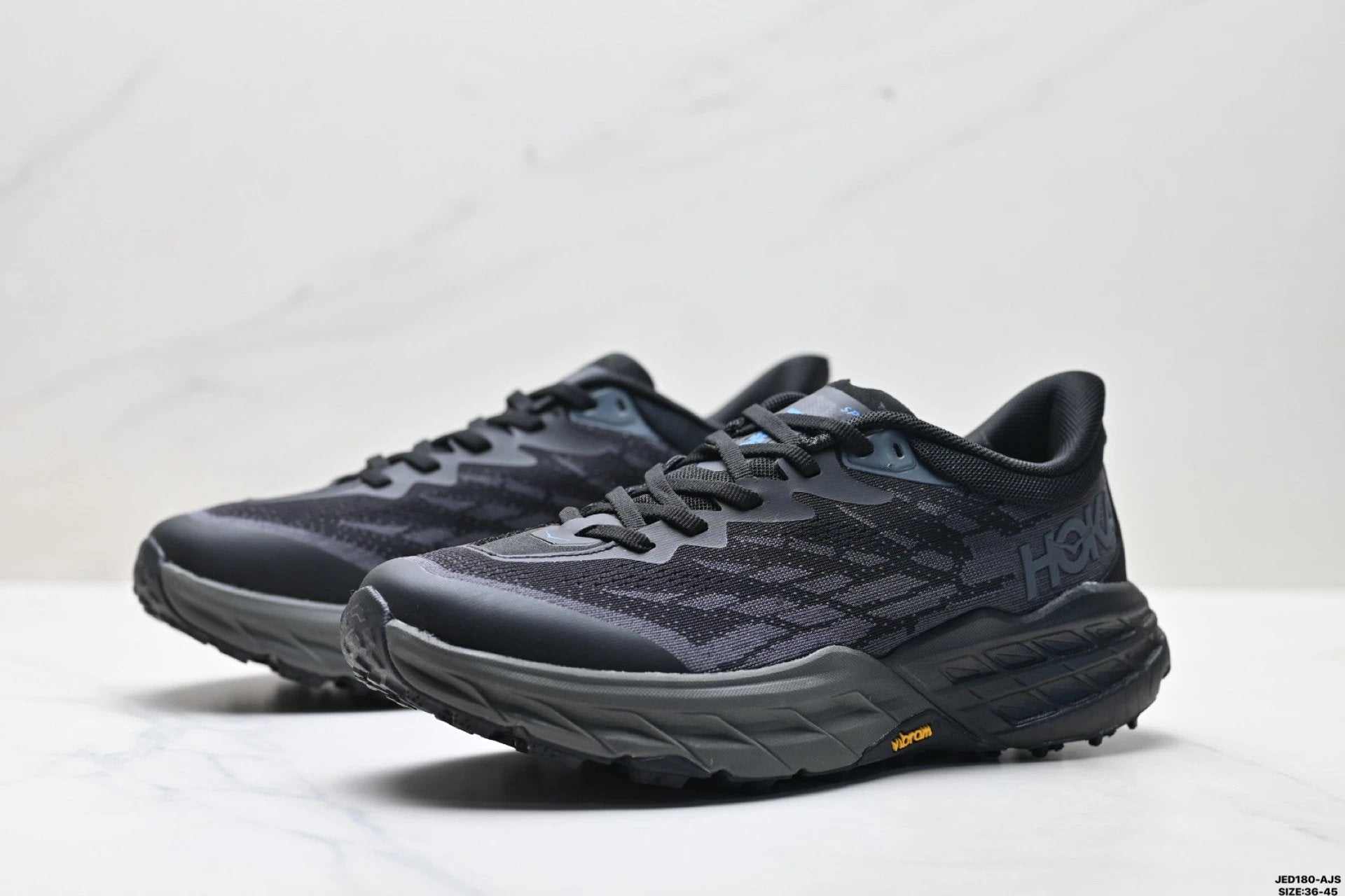 Hoka Speedgoat 5