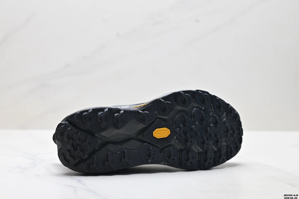 Hoka Speedgoat 5