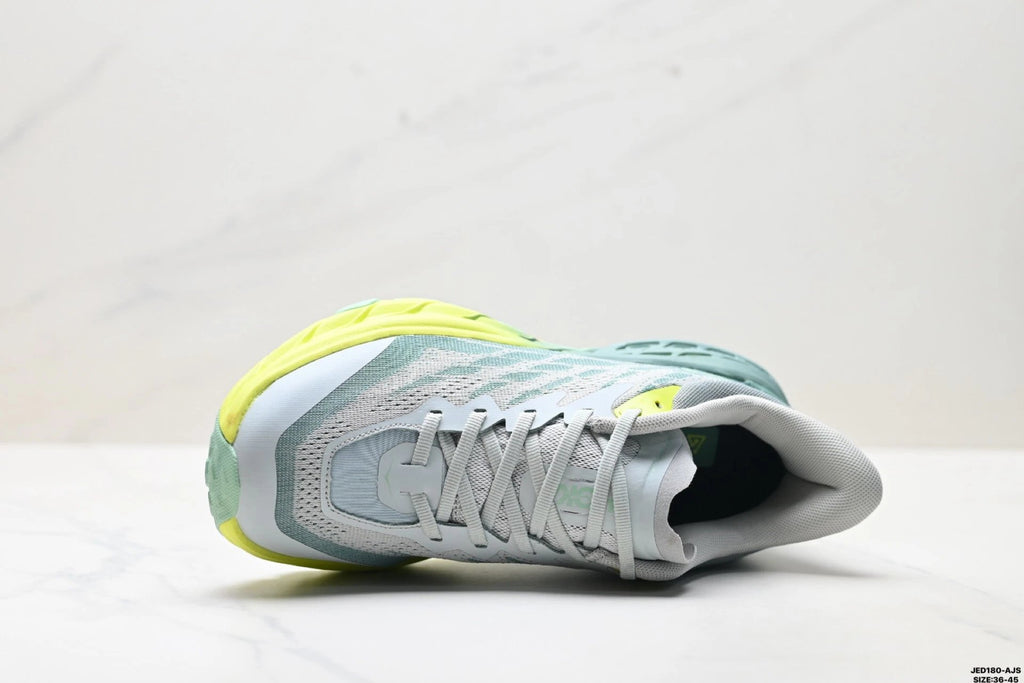 Hoka Speedgoat 5