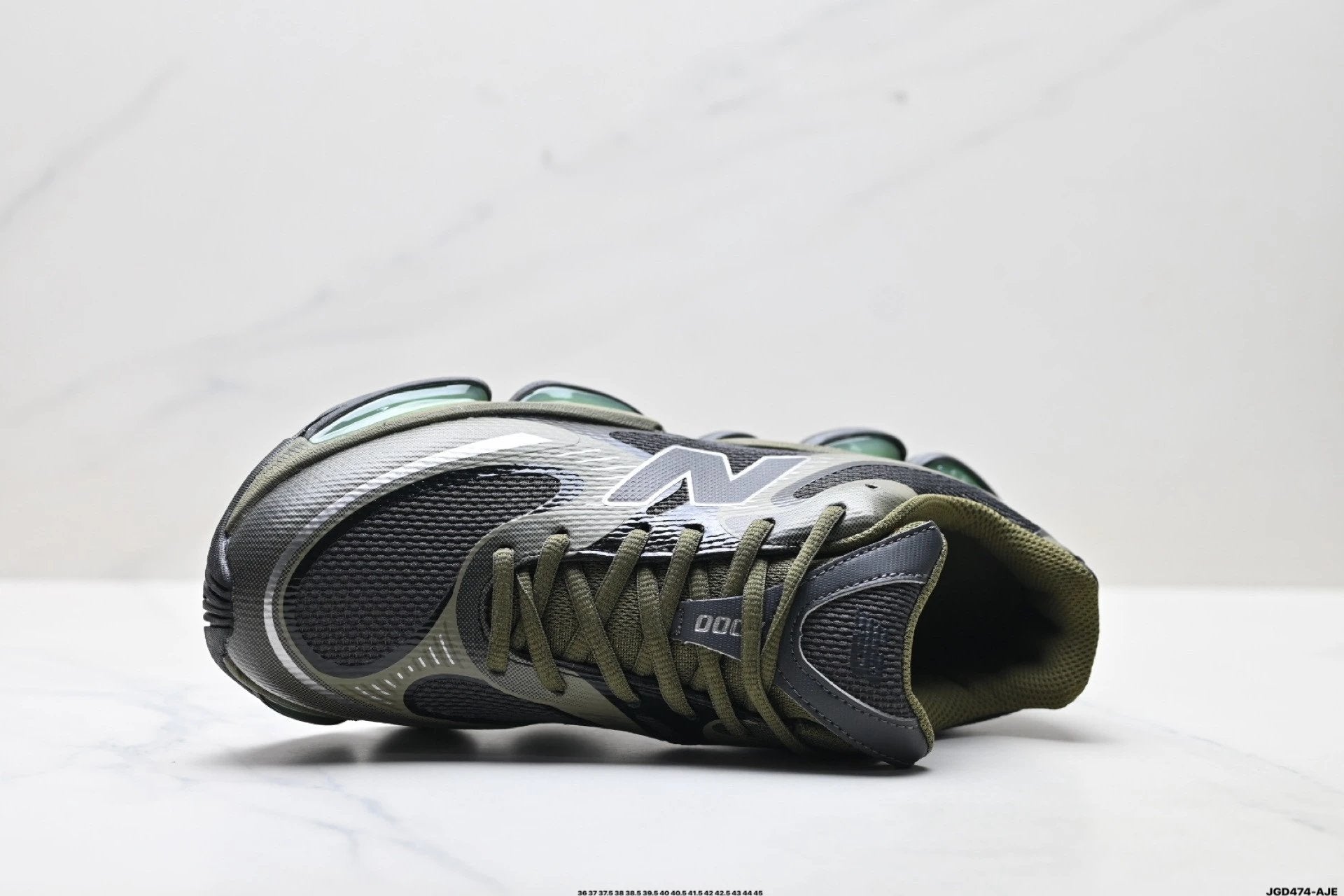 New Balance ABZORB 2000