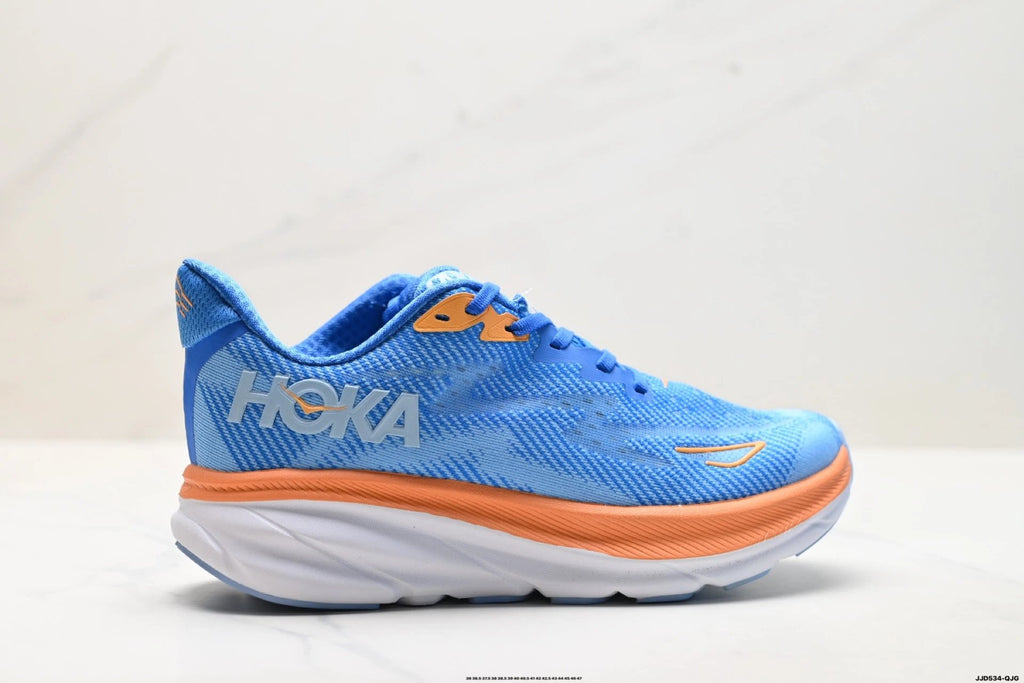 Hoka Clifton 9