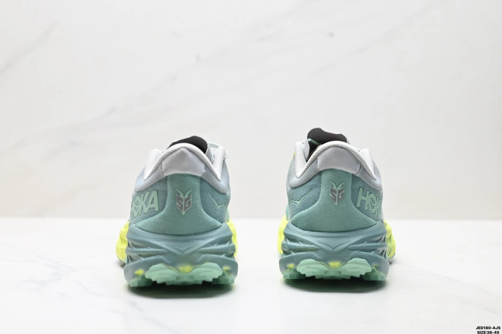 Hoka Speedgoat 5