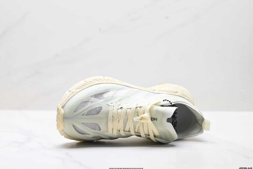 Hoka Mafate Speed 4 Lite