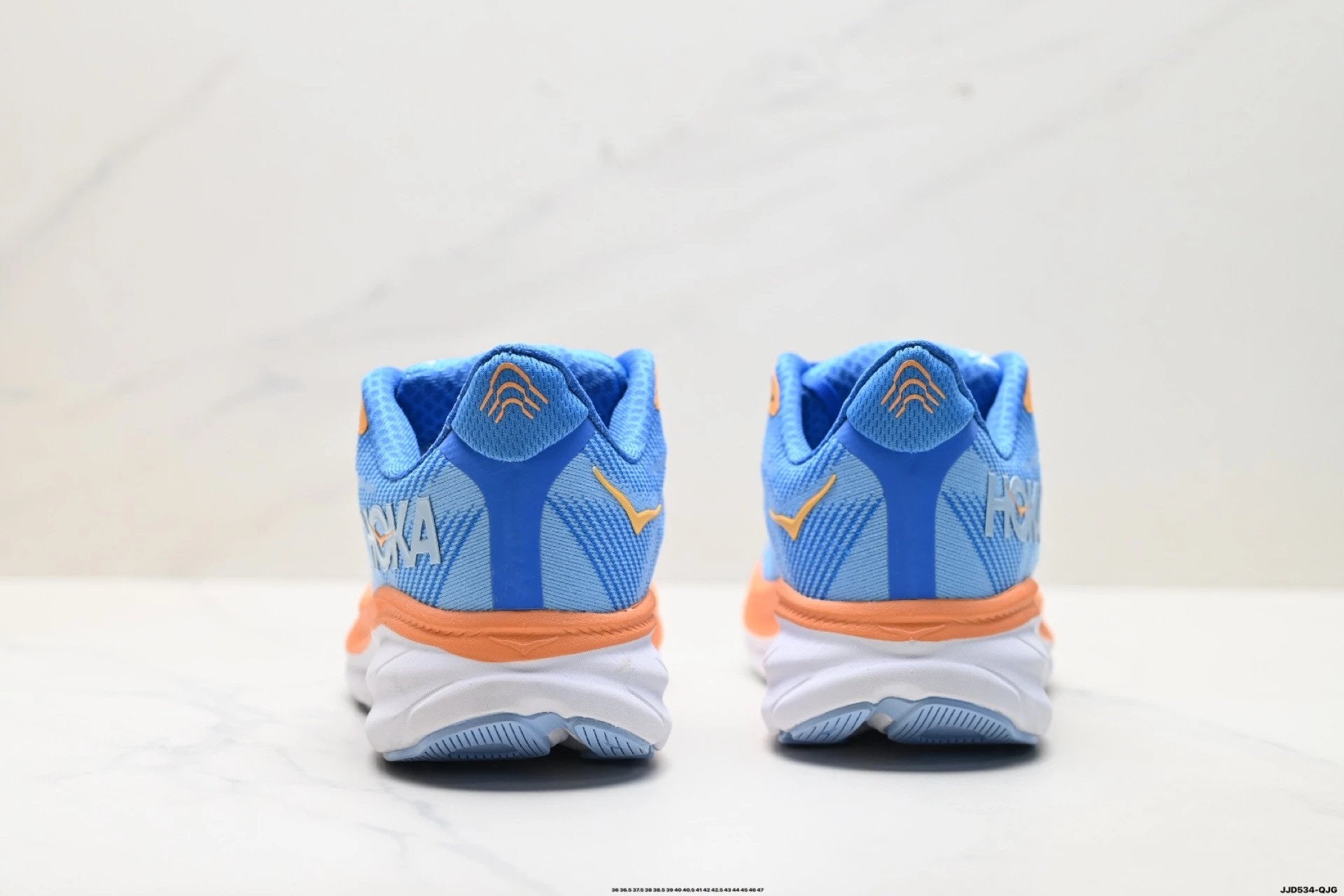 Hoka Clifton 9