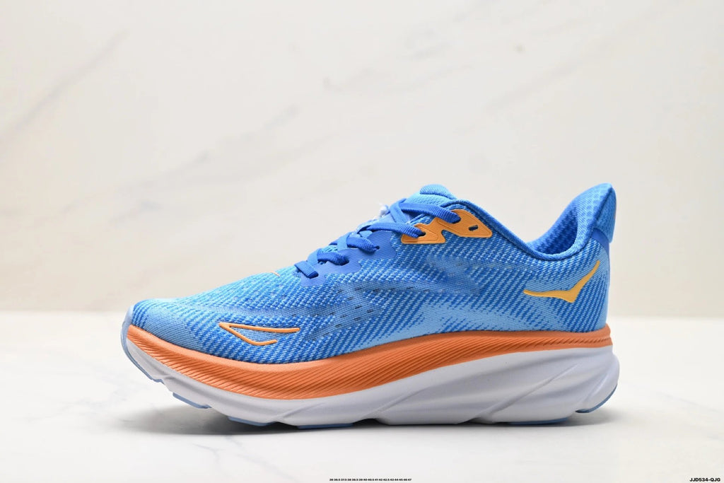 Hoka Clifton 9