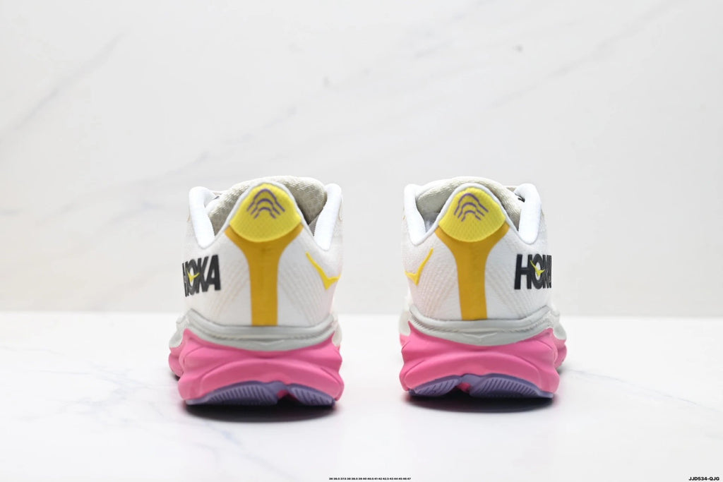 Hoka Clifton 9