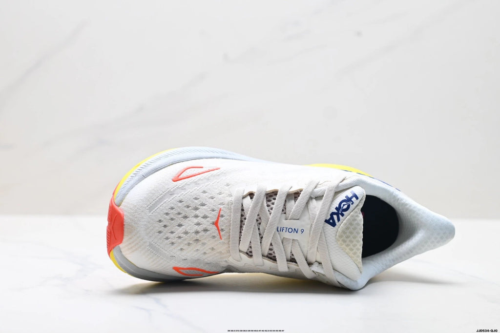 Hoka Clifton 9