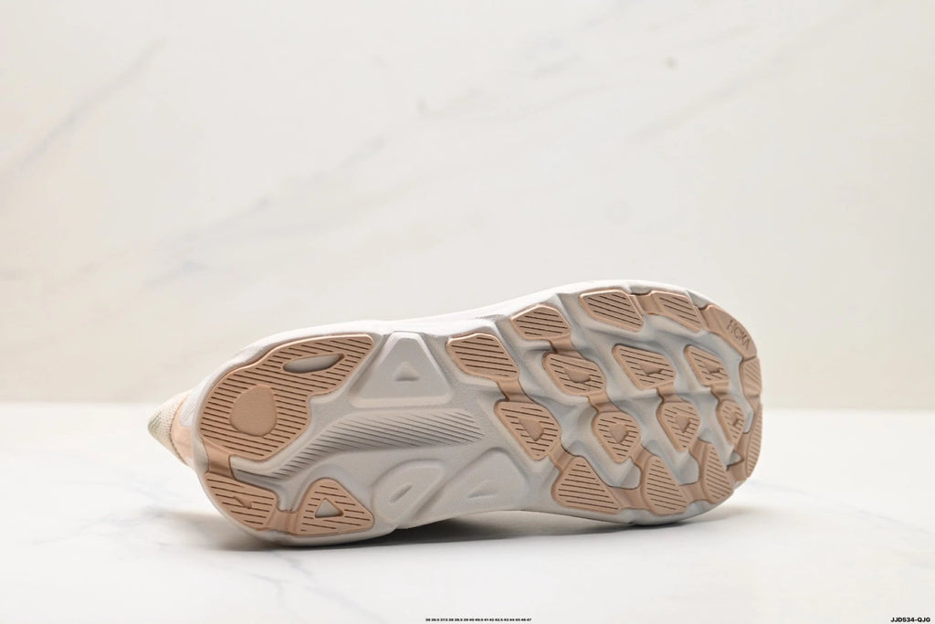 Hoka Clifton 9