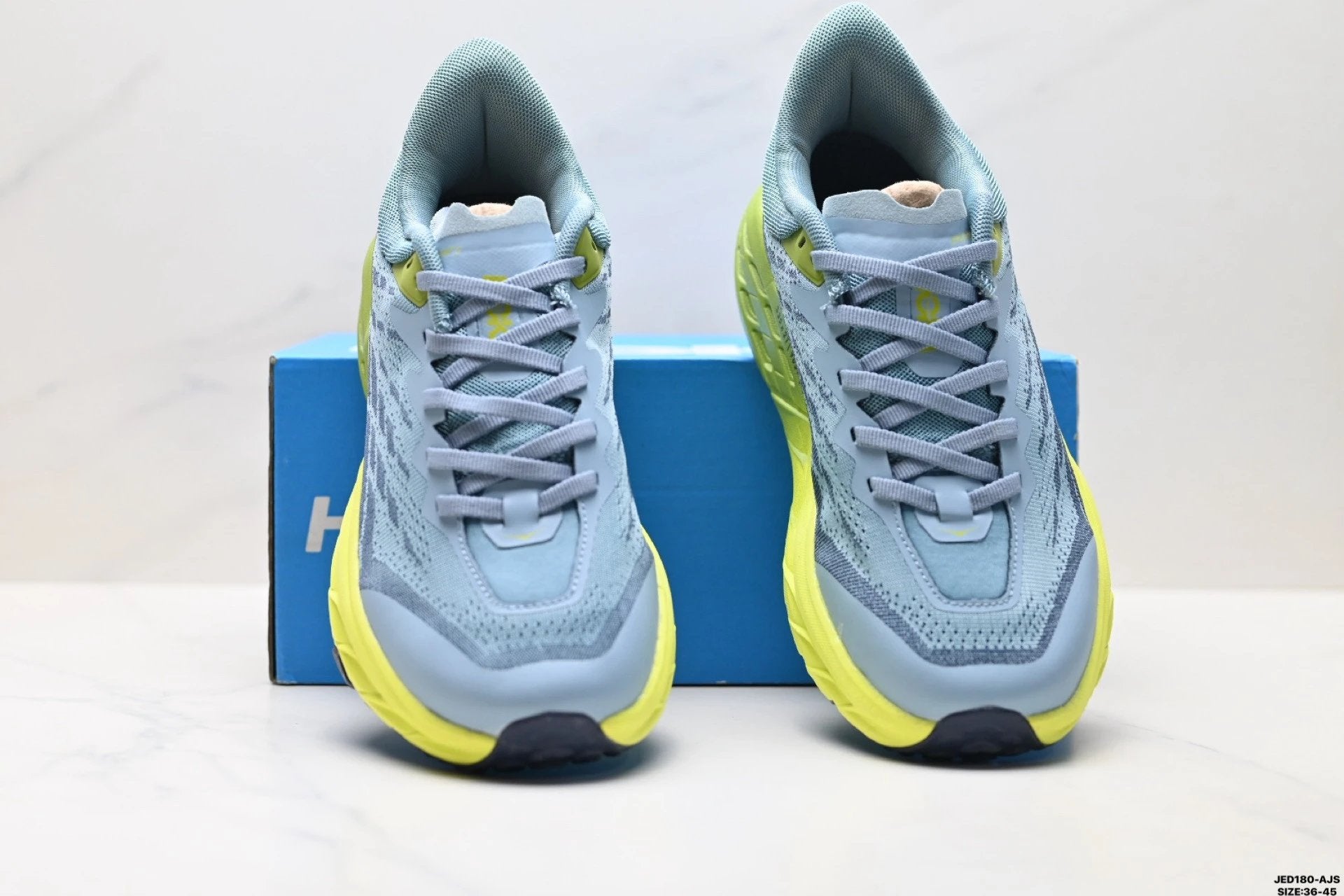 Hoka Speedgoat 5