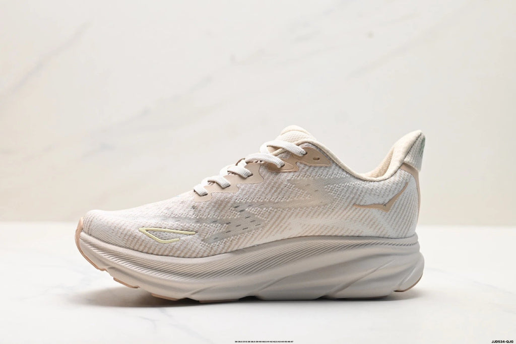 Hoka Clifton 9