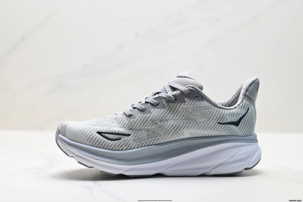 Hoka Clifton 9