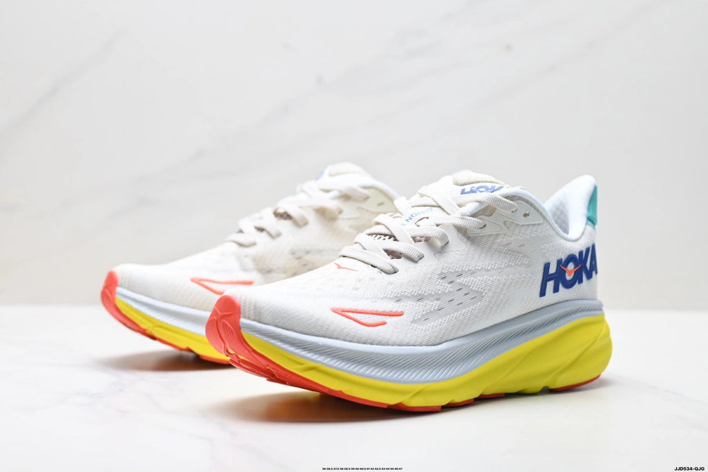 Hoka Clifton 9